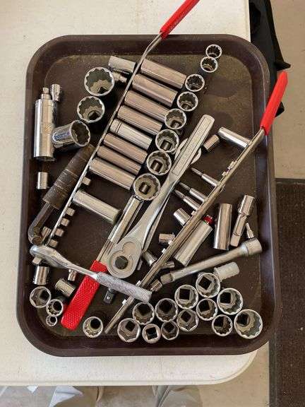 Craftsman socket sets includes quarter and half inch drives