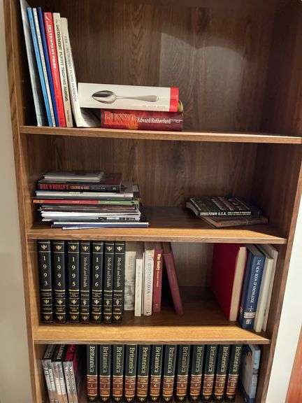Two book￼￼ shelves, one with drop down and your choice of books. Easy loadout.