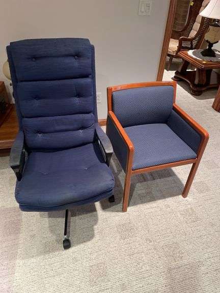 Office chair and side chair includes chair mat