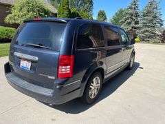2009 Chrysler Town & Country minivan. 85,872 miles. Very clean and loaded.  Started with jump. Drives great. AC is blowing cold.  VIN number 2A8HR64X09R581255