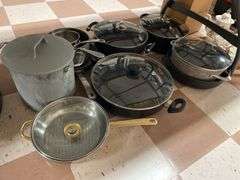 Nice lot of cookware, some high-quality.