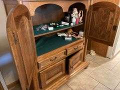 Country dining set in Oak, 34 x 83 pedestal table with eight ladder back chairs. Chairs are very solid and this is a nice quality set. Also includes Oak side cabinet with drawers. Easy loadout through walkout basement.