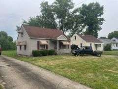 2 Bed, 1.5 Bath Home - 2144 Northwest BLVD, Warren, OH 44485