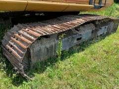 2000 CAT 34BL steel track excavator. Approximately 320 hp diesel engine. 48” bucket. Cab/ROPS. 97,113 pounds.. Product ID number AGS00439. 14,922 Hours on meter. See Photos for Video of Equipment Operation -$1000 deposit. balance in ACH or certified check within 48 hours of auction close