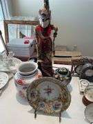 Living room. Asian porcelain and geisha marionette