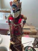 Living room. Asian porcelain and geisha marionette