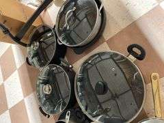 Nice lot of cookware, some high-quality.