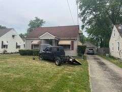 2 Bed, 1.5 Bath Home - 2144 Northwest BLVD, Warren, OH 44485