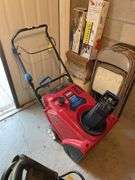 Toro 421QR snow thrower still has maintenance tag. Not started ￼ good compression.