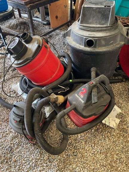 Lot of four shop vac’s.