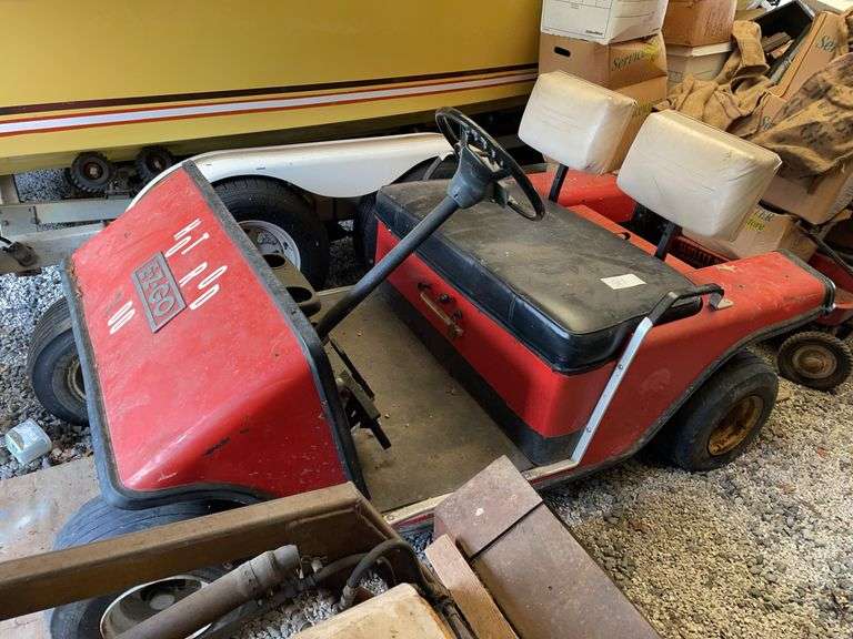 Vintage easy go golf cart with Key, gas unit.