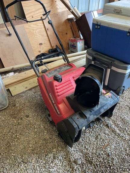 Snow chief ￼ snowblower. 5 hp 20 inch with key not tested good compression. Appears to be a two cycle motor.