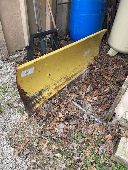 ￼￼John Deere  54’ hydraulic snow blade. See pictures for model.