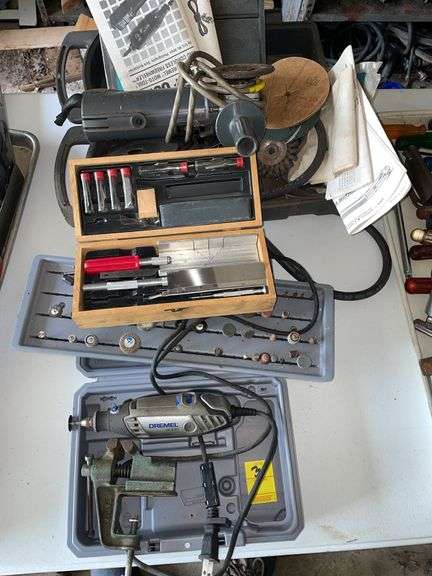 Dremmel 3000 skill electric sander. And miscellaneous heads and other equipment.