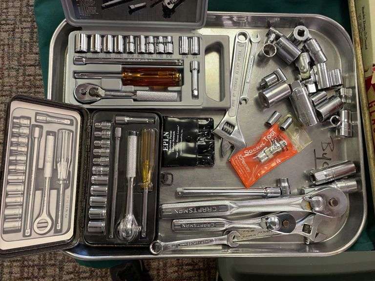 Just added!  Nice socket lot with vintage craftsmen.