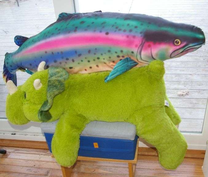 Stool w/large plush toys