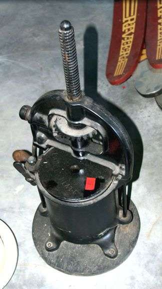 Large Fruit Press with Handle