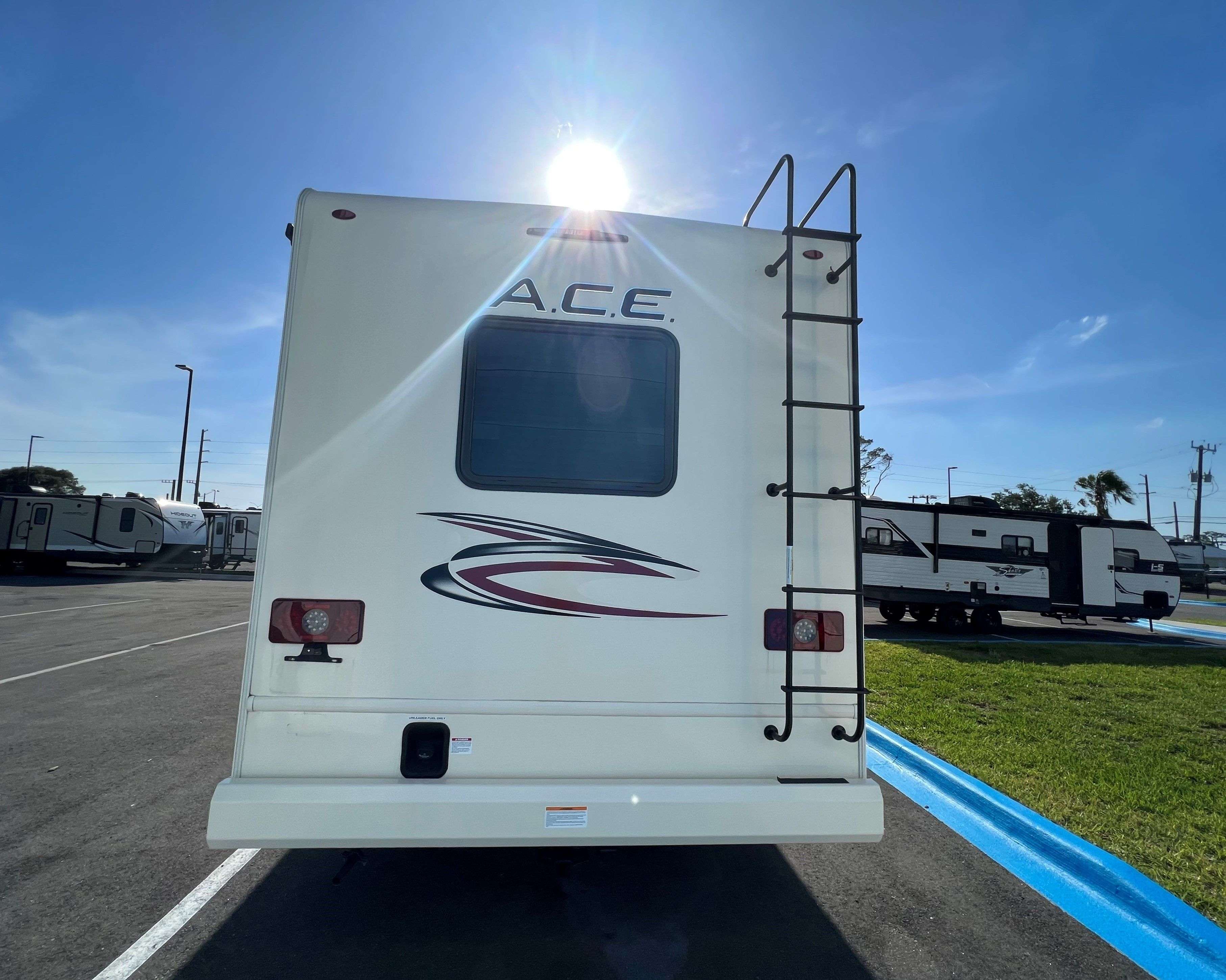 2023 THOR ACE 29D USED Camping World