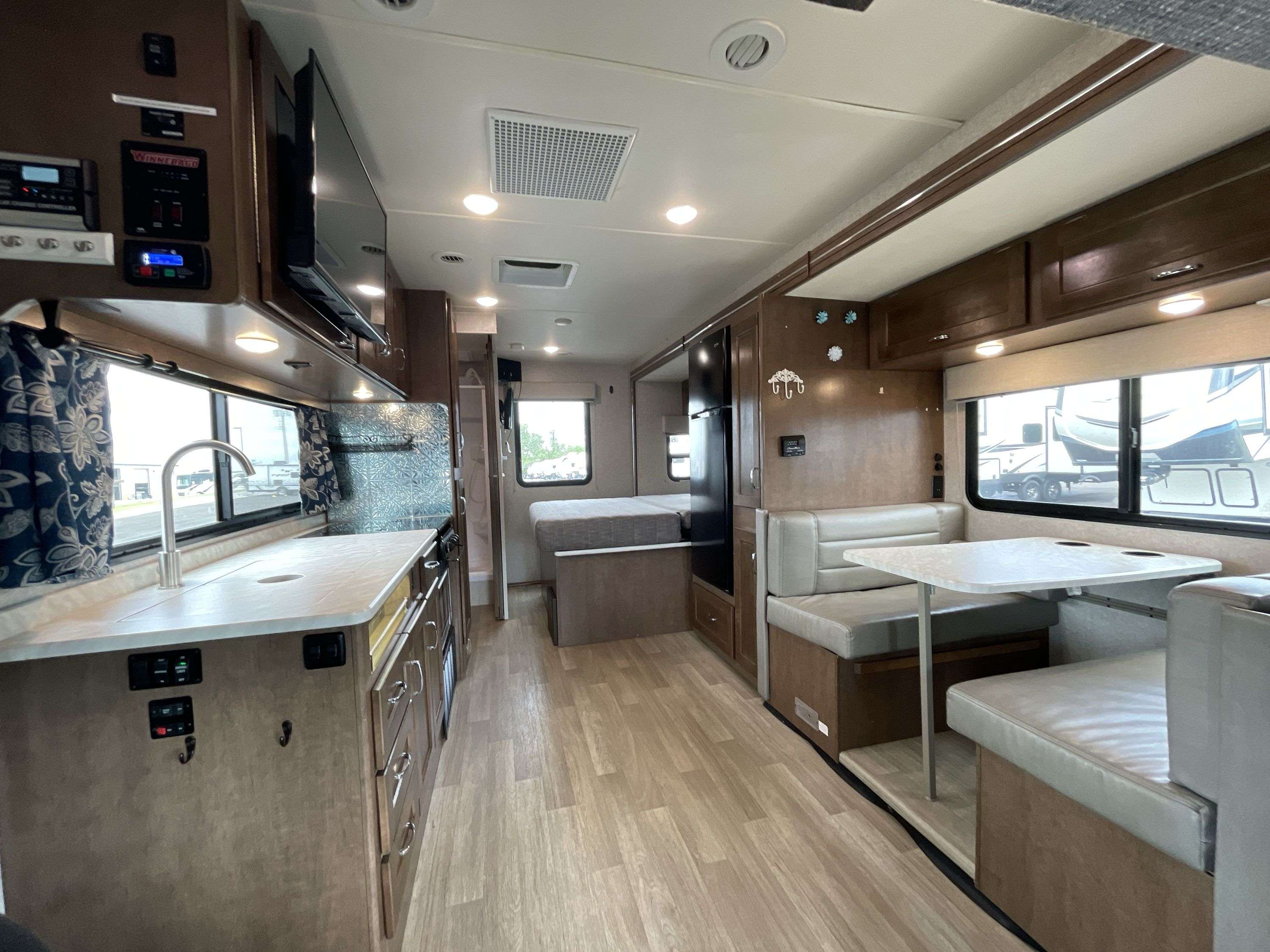 2020 WINNEBAGO VITA 24P USED Camping World