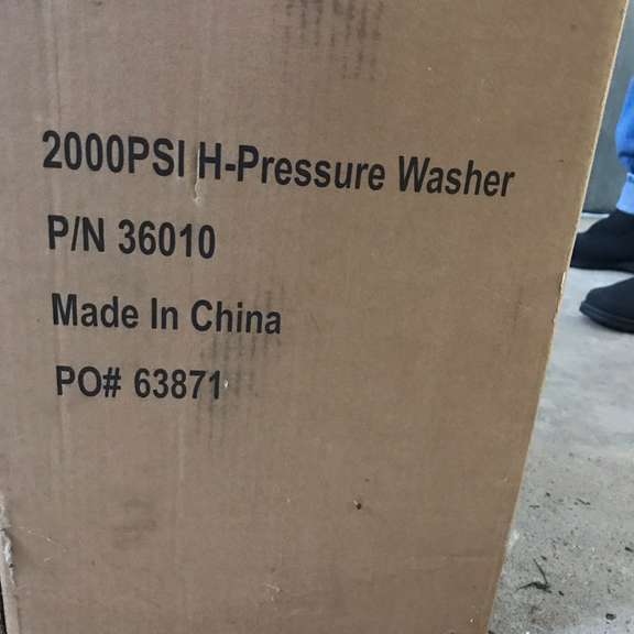 2000PS H-Pressure Washer (in box)