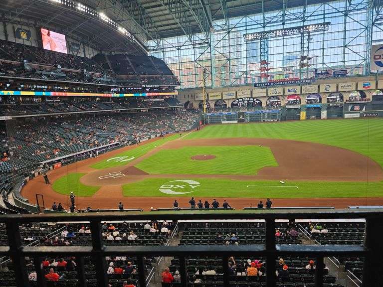 4 Astros tickets with Parking Pass