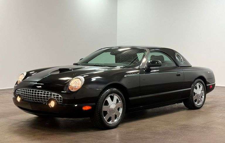 2002 Ford Thunderbird