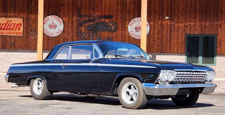 1962 Chevrolet Impala 2-Door Hardtop