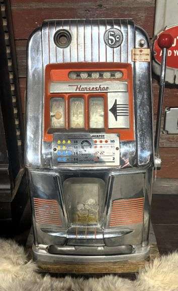 Horseshoe Slot Machine