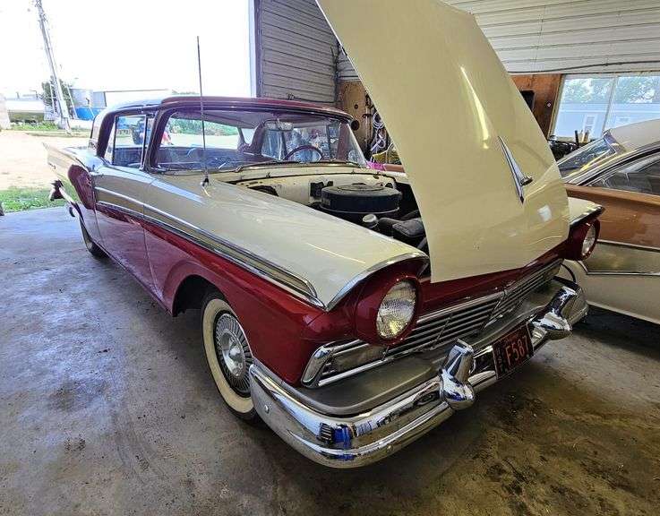 1957 Ford Fairlane Retractable Hard Top