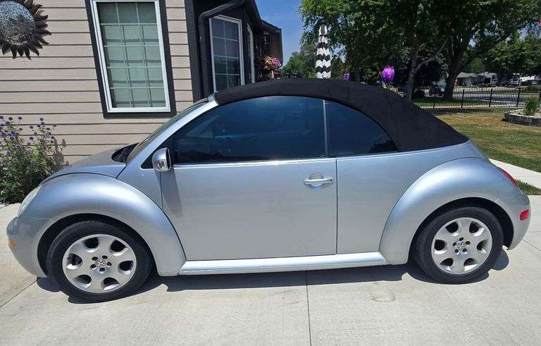 2003 Volkswagen New Beetle Convertible