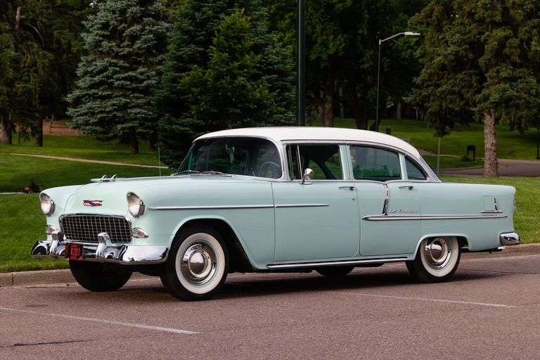 1955 Chevrolet Bel Air 2 Door Sedan