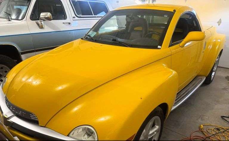 2003 Chevrolet SSR LS