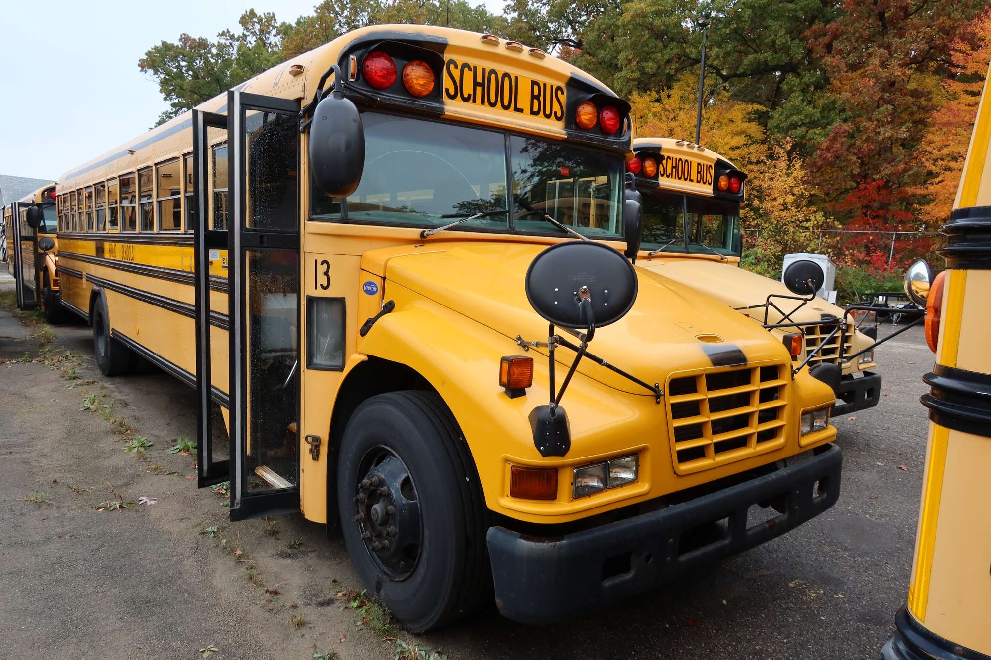 ブルーバード コロナに勝つ！！新型ブルーバード (910) カタログ 昭和58年7月発行