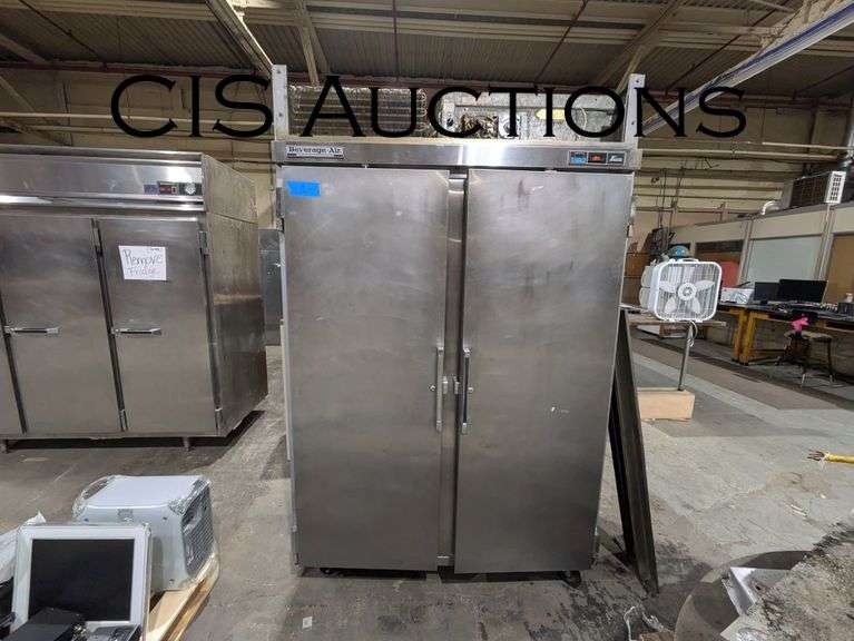 BEVERAGE AIR FREEZER