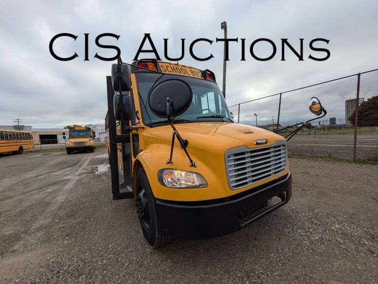 2015 THOMAS C2 W/CUMMINS 6.7L