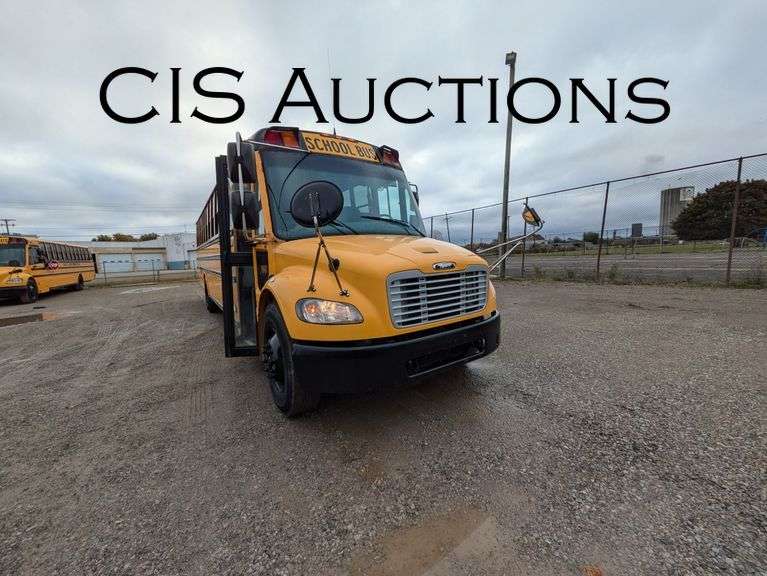 2015 THOMAS C2 W/CUMMINS 6.7L