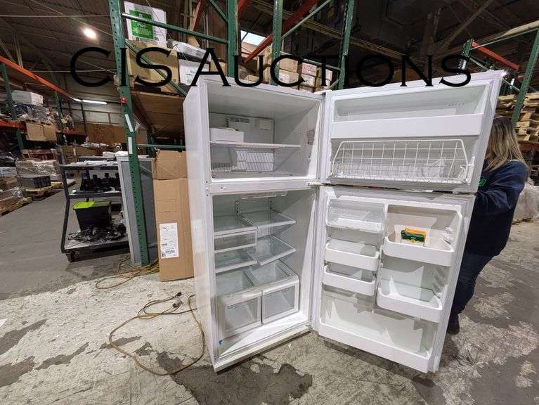 MAYTAG REFRIGERATOR