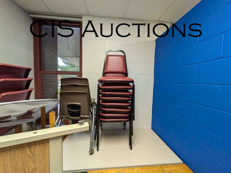 PLASTIC STUDENT CHAIRS