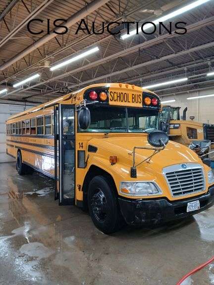 2009 BLUEBIRD VISION W/CAT C-7