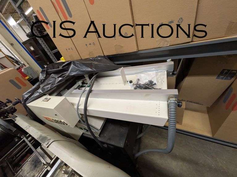 PAPER FOLDING MACHINE