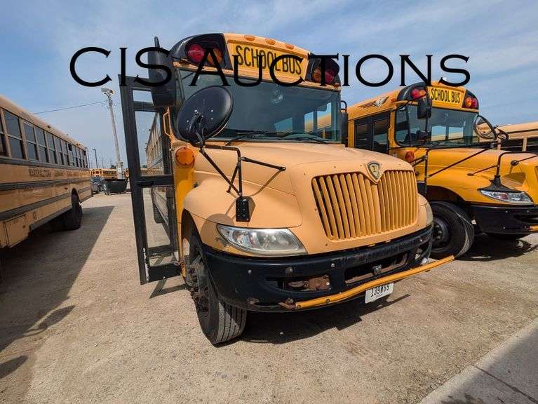 2010 IC CE W/MAXXFORCE 7