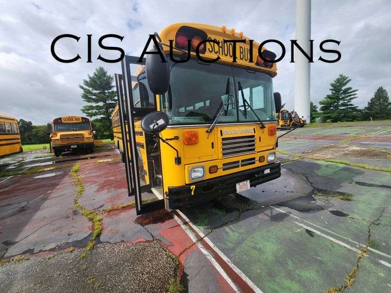 2004 BLUEBIRD TC2000 W/CUMMINS 5.9L