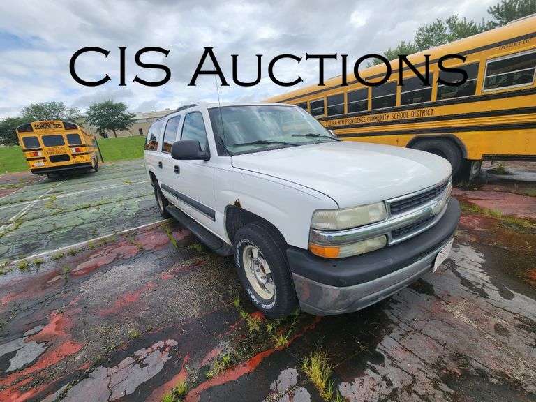 2002 CHEVROLET SUBURBAN W/5.3L