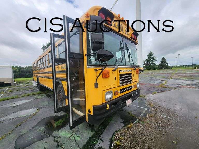 2001 BLUEBIRD TC2000 W/CUMMINS 5.9L