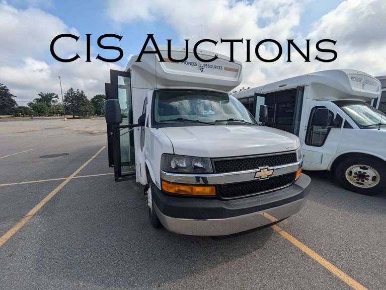 2016 CHEVROLET EXPRESS W/6L