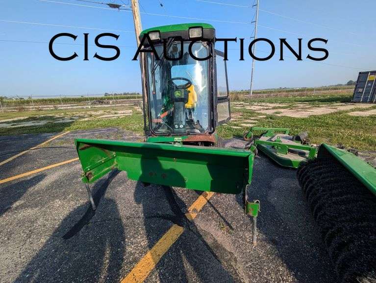 JOHN DEERE 1445 TRACTOR