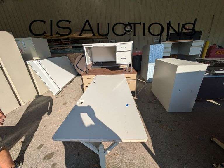 MISC. CLASSROOM FURNITURE
