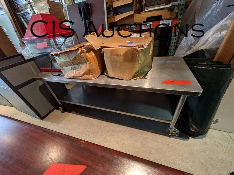 STAINLESS STEEL PREP TABLE