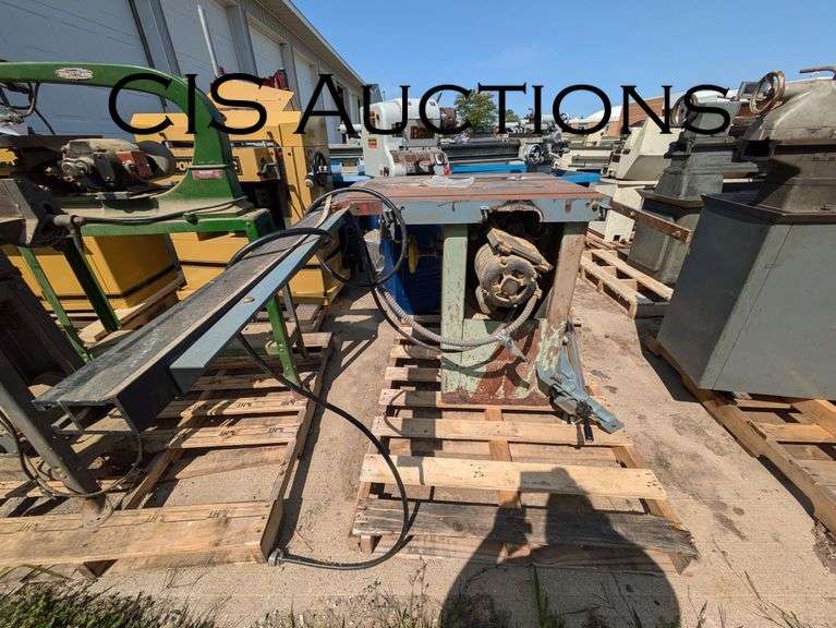 TABLE SAW