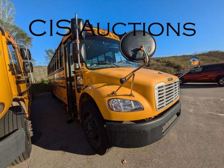 2014 THOMAS C2 W/CUMMINS 6.7L